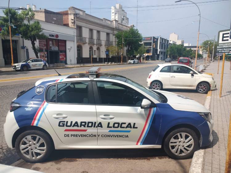 Evitan estafa a adulto mayor gracias a rápida intervención de la Guardia Urbana
