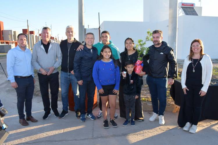 9 familias sanfrancisqueñas recibieron su vivienda semilla