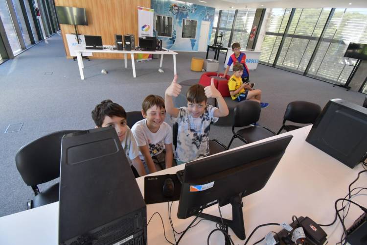 La Escuela Tecnológica de Verano ya se vive en Tecnoteca