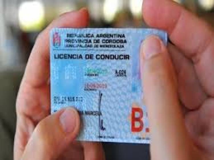 Se continúan emitiendo licencias digitales