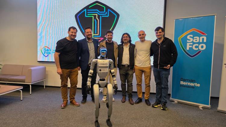 La UTN y la Dirección de Innovación acercaron a la ciudad los desarrollos de Robots for Humanity