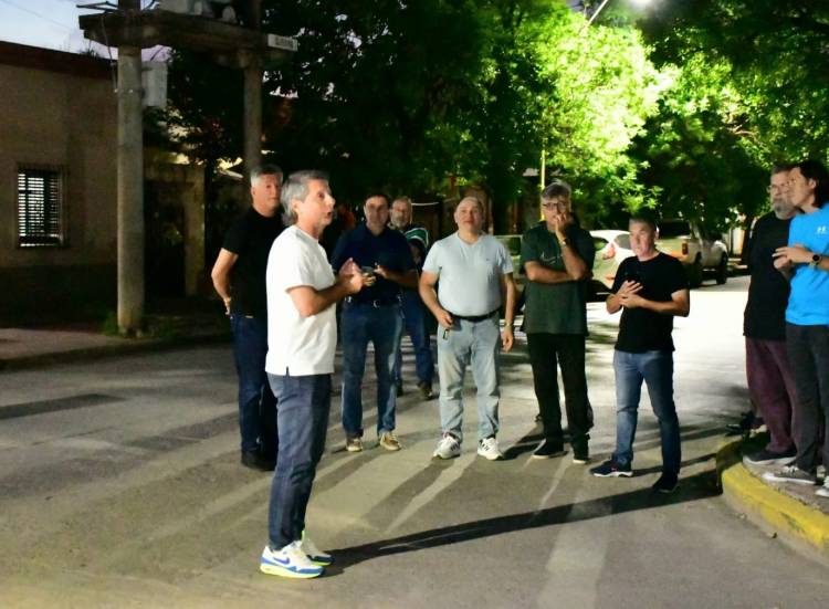 Los vecinos de barrio Iturraspe ya disfrutan de luces LED en el alumbrado público