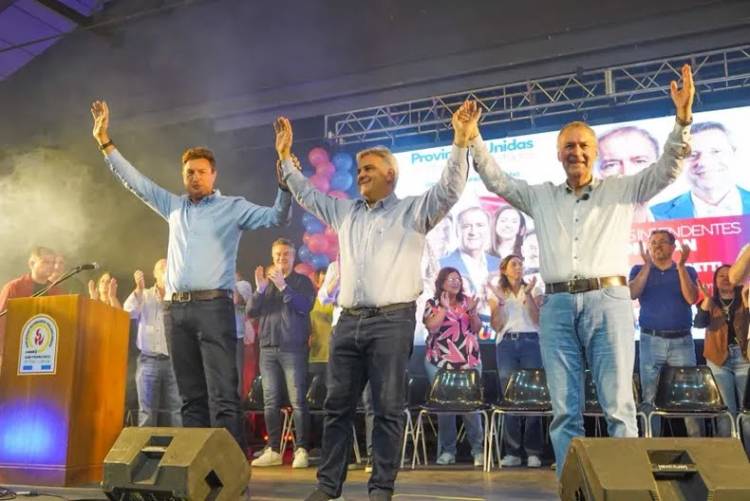 El gobernador brindó un fuerte respaldo a la candidatura de Juan Schiaretti