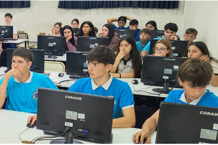Estudiantes de toda la provincia participaron en las Olimpiadas Informáticas Cordobesas