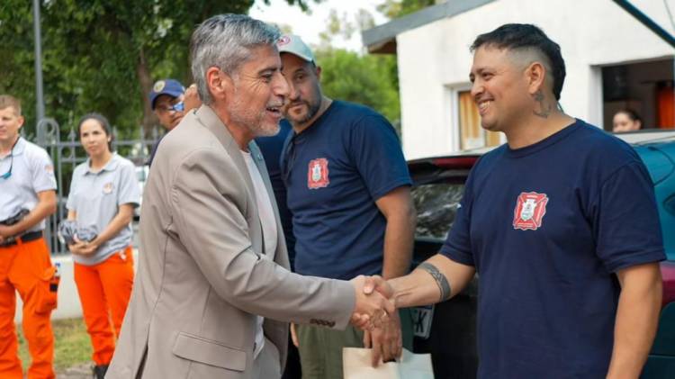Un grupo de 30 brigadistas partió con destino a la zona de Cholila, en la provincia de Chubut.