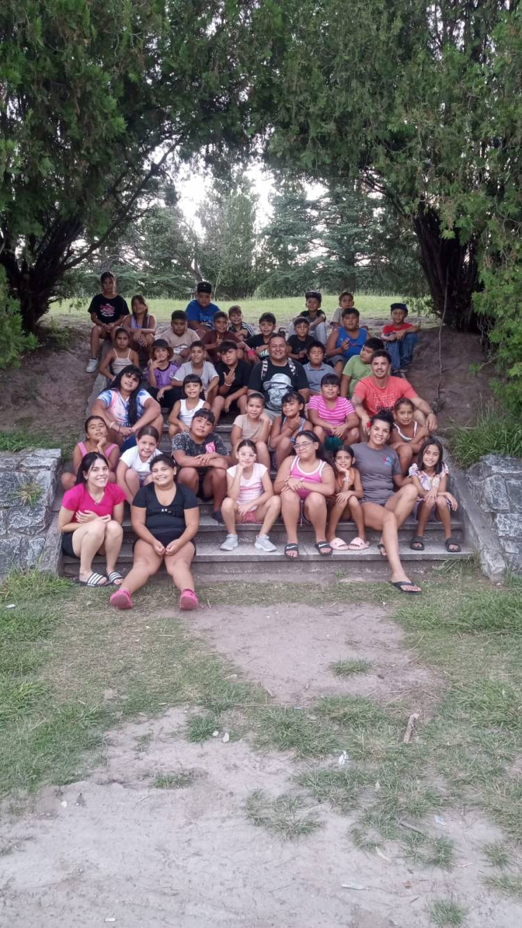 37 niños de Barrio Parque disfrutan en Alta Gracia del Programa “Derecho al Verano”