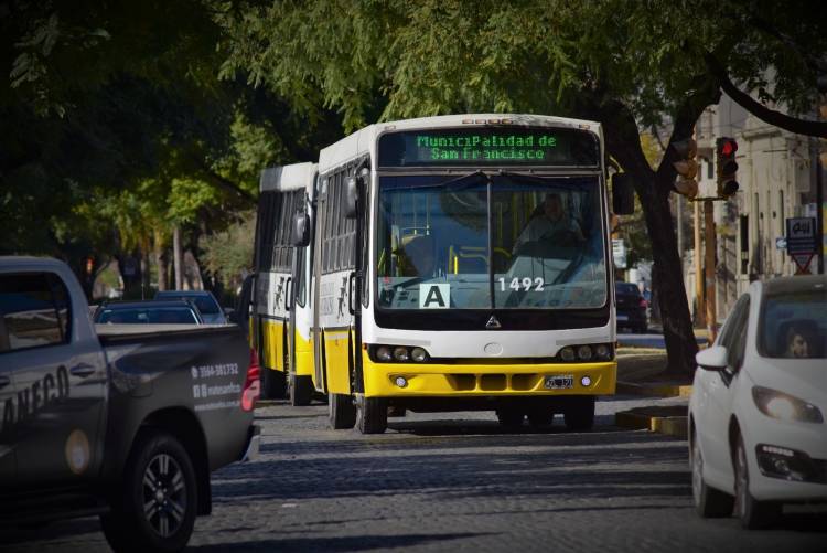 A partir del lunes se normaliza la circulación del transporte urbano de pasajeros