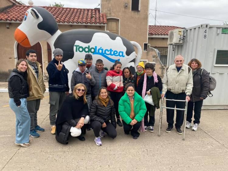 Más de 300 personas disfrutaron de la terapia con búfalos en la Rural de San Francisco