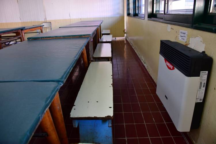 San Francisco: la Municipalidad asegura aulas climatizadas y seguras en la Escuela 2 de Abril