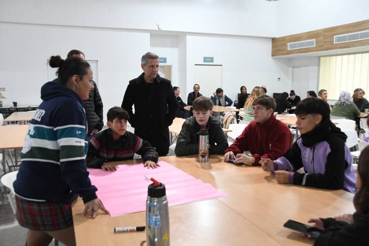 60 alumnos de Nivel Medio participaron del Segundo Foro de Centros de Estudiantes
