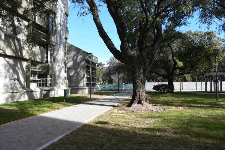 La remodelación de Plaza Italia incorpora más de 1.800 metros cuadrados de espacios verdes