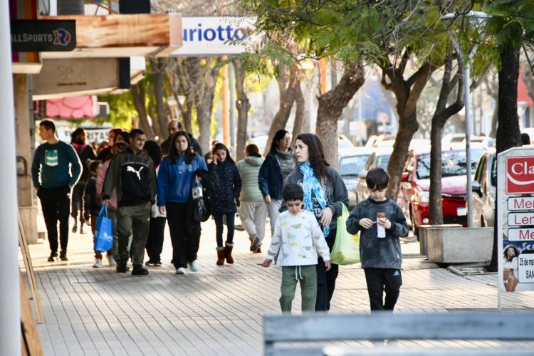 San Sale entra en su tramo final y los comercios destacan el impacto positivo de la iniciativa