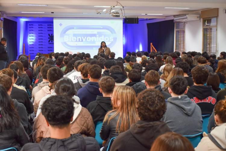 Comenzó el Seminario Universitario 2027 con la participación de unos 200 estudiantes